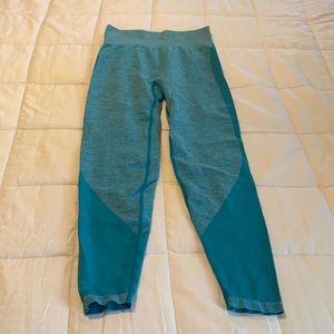 PINK women’s workout leggings